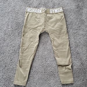 Gym shark capri pants